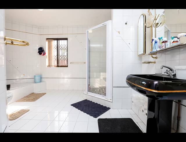 4 BEDROOM HOUSE FOR SALE IN GREENWOOD PARK